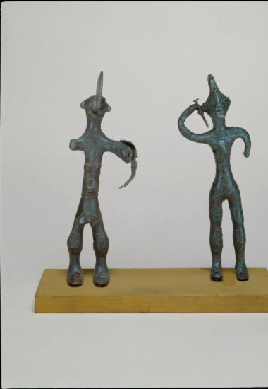 Ορειχάλκινα αγαλματίδια πολεμιστή κρανοφόρου και ασπιδοφόρου και Αθηνάς κρανοφόρου από τα Φίλια Καρδίτσας.