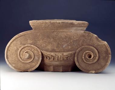 Ιωνικό κιονόκρανο