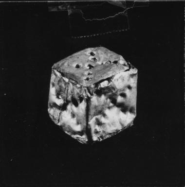 Κύβος (ζάρι) από χρυσό έλασμα