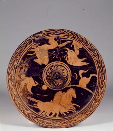 Ερυθρόμορφη πυξίδα. Ήλιος και σελήνη / Νύχτα / Ηώς .