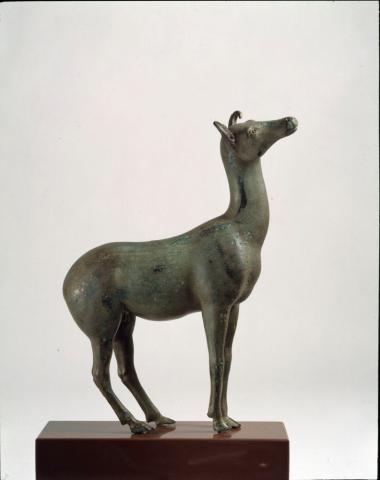 Χάλκινη ελαφίνα.