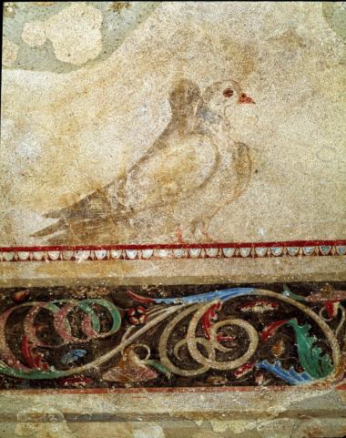 τοιχογραφία με περιστέρι