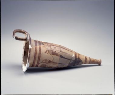 Πήλινο μυκηναϊκό ρυτό από το Διμήνι.