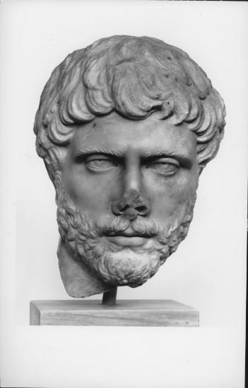 Εικονιστική κεφαλή κοσμητού