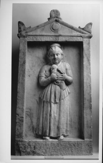 Επιτύμβια στήλης της Ολυμπιάδος