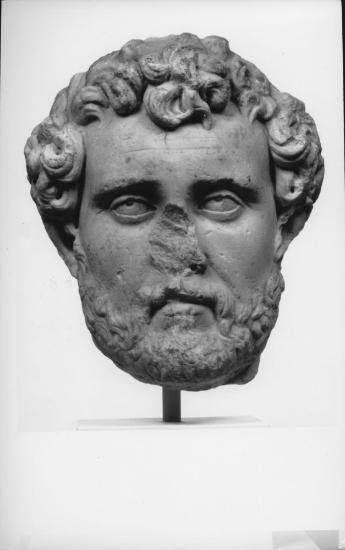 Εικονιστική κεφαλή αυτοκράτορα Αντωνίνου Ευσεβούς