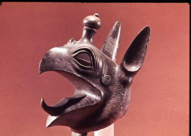 Χάλκινο κεφάλι γρύπα