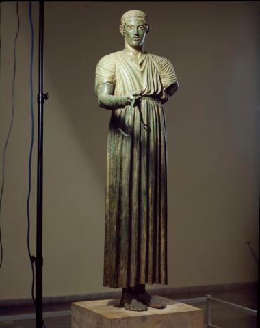 Χάλκινο άγαλμα Ηνίοχου