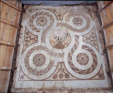 Ομφάλιο δαπέδου.