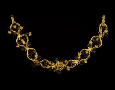 χρυσό διάδημα με Έρωτα