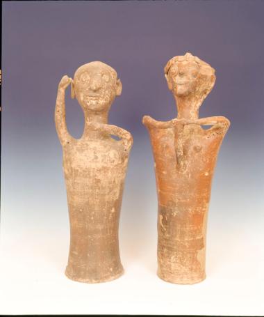 Δύο πήλινα λατρευτικά ειδώλια
