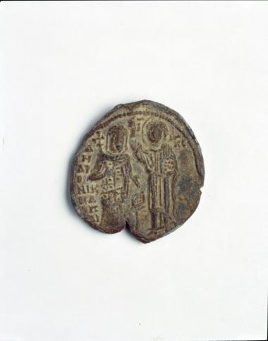 Μολυβδόβουλλο του αυτοκρατορικού δικαστηρίου. Χριστός που στεφανώνει Ανδρόνικο.