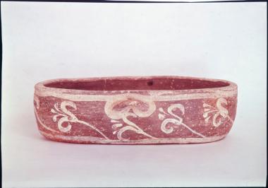 Κύμβη με κρίνα