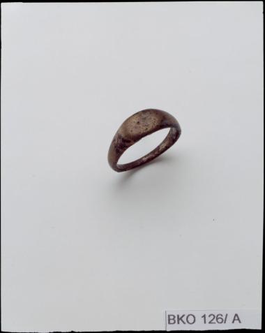 Χάλκινο δαχτυλίδι.