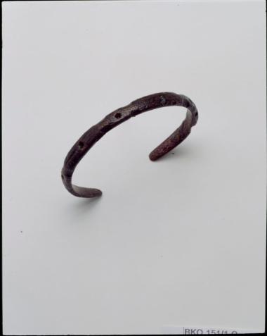 Χάλκινο βραχιόλι.