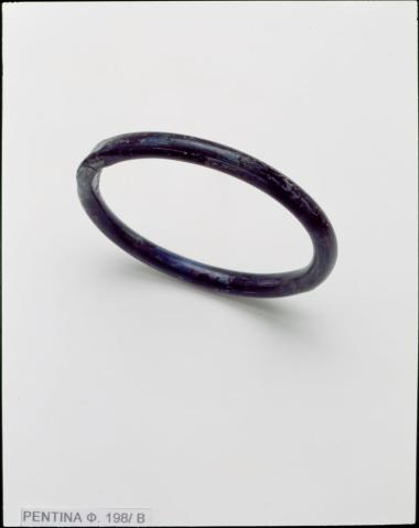 Γυάλινο βραχιόλι.