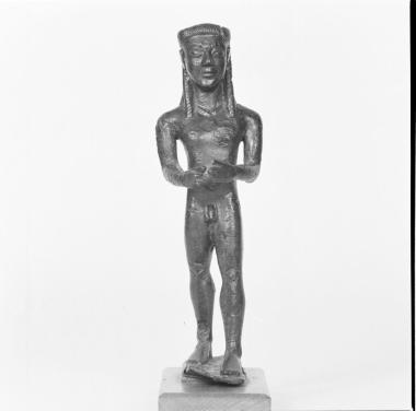 Χάλκινο αγαλμάτιο κούρου από Σαμιακό εργαστήριο