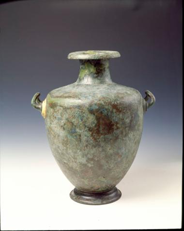 Χάλκινη ακέραια υδρία