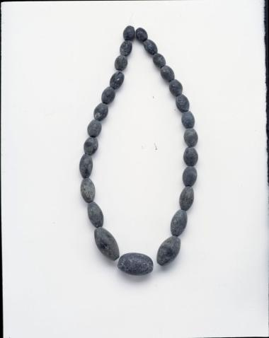 Περιδέραιο από στεατίτη.