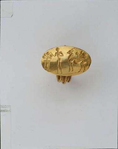 Χρυσό δαχτυλίδι σφραγίδα.