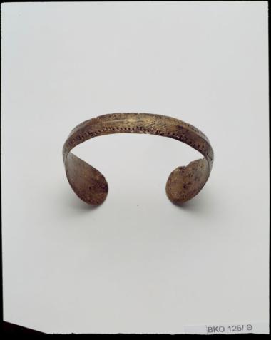 Χάλκινο βραχιόλι.