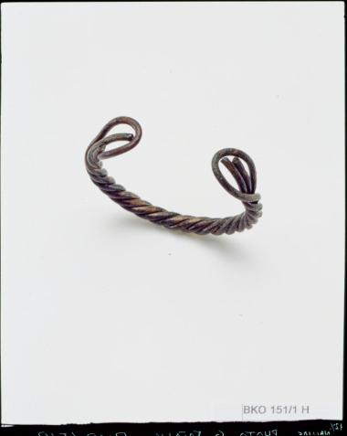 Χάλκινο βραχιόλι.