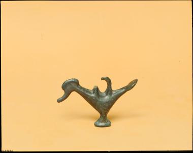 Χάλκινο πτηνόμορφο περίαπτο