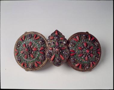 Ασημένια επιχρυσωμένη πόρπη