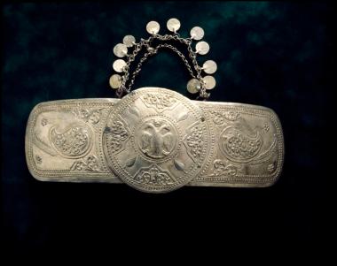 Ασημένια πόρπη