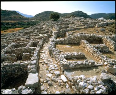 δρόμοι και οικίες