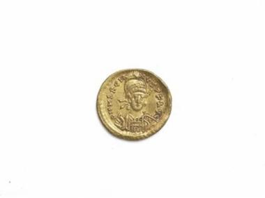 Χρυσός σόλιδος, Μαρκιανός. Νομισματοκοπείο: Κωνσταντινούπολις.