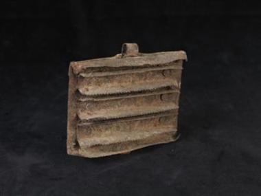 Σιδερένια χτένα - ξυστρί για την περιποίηση του αλόγου.