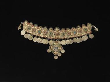 Νυφικό επίχρυσο  περιδέραιο - γιορντάνι Μεσογείων Αττικής.