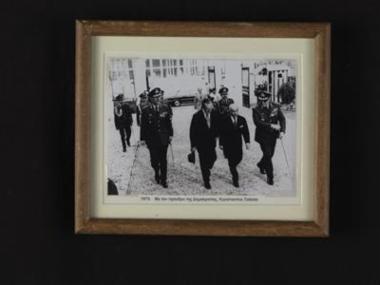 Ο Ε. Αβέρωφ με τον πρόεδρο της Δημοκρατίας, Κωνσταντίνο Τσάτσο.