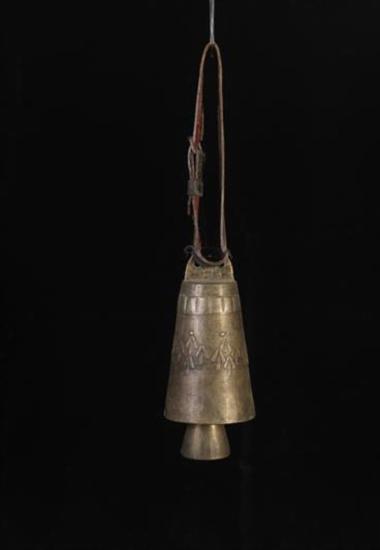 Ορειχάλκινο, χυτό, διπλό κουδούνι - κυπρί με δερμάτινο λουρί, για τράγους.