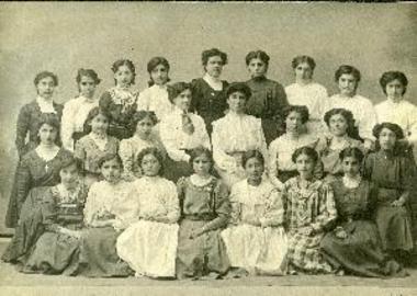 Σχολείο Θηλέων 1907