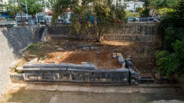 Πολυάνδριο (DJI0031)