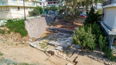 Πολυάνδριο (DJI0035)