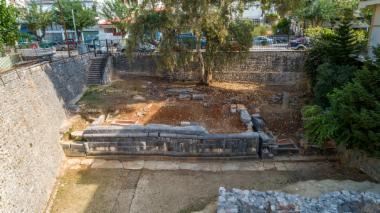 Πολυάνδριο (DJI0048)