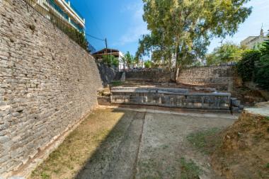 Πολυάνδριο (DSC1992)