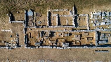 Νεκρόπολη (DJI0008)