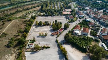 Εκθεσιακό Κέντρο (DJI0039)