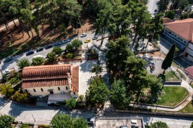 Pammegiston Taxiarchon Square