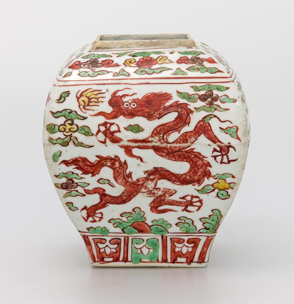 Jar, porcelain with wucai overglaze enamel decoration