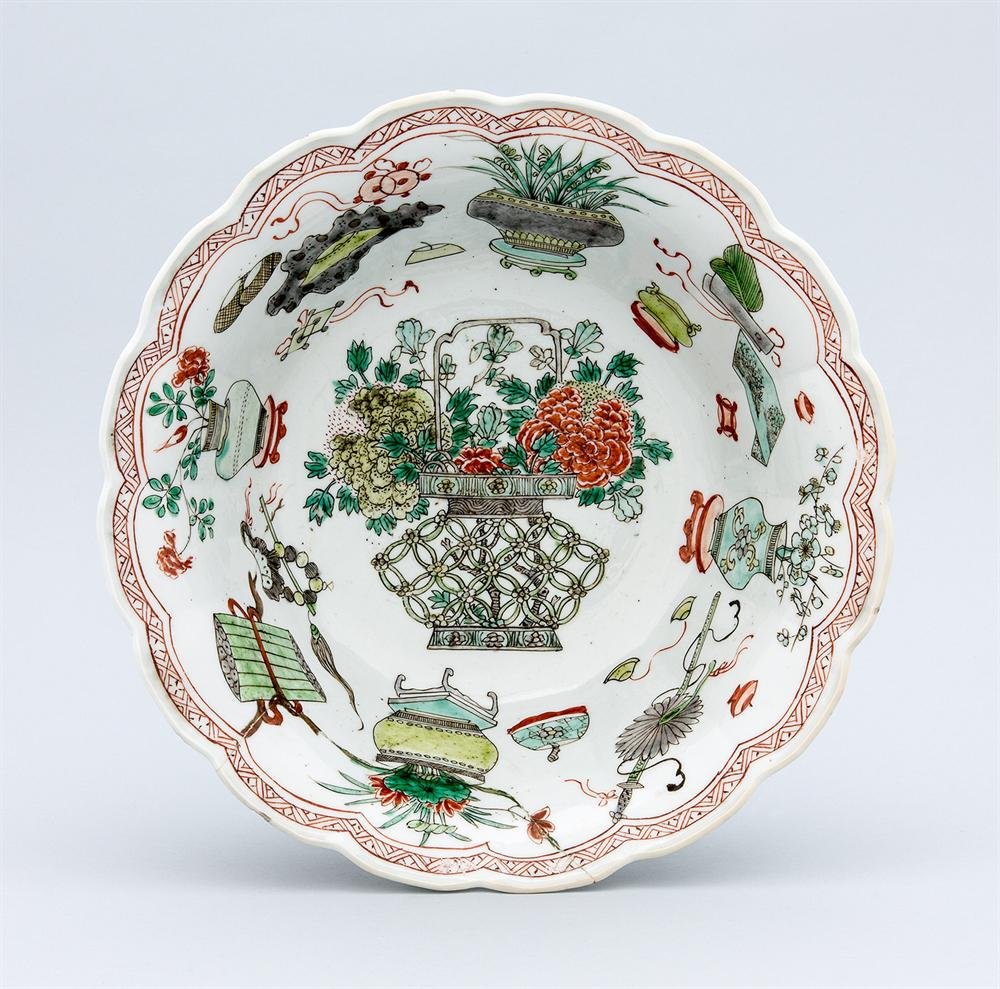 Bowl, porcelain with famille verte enamels