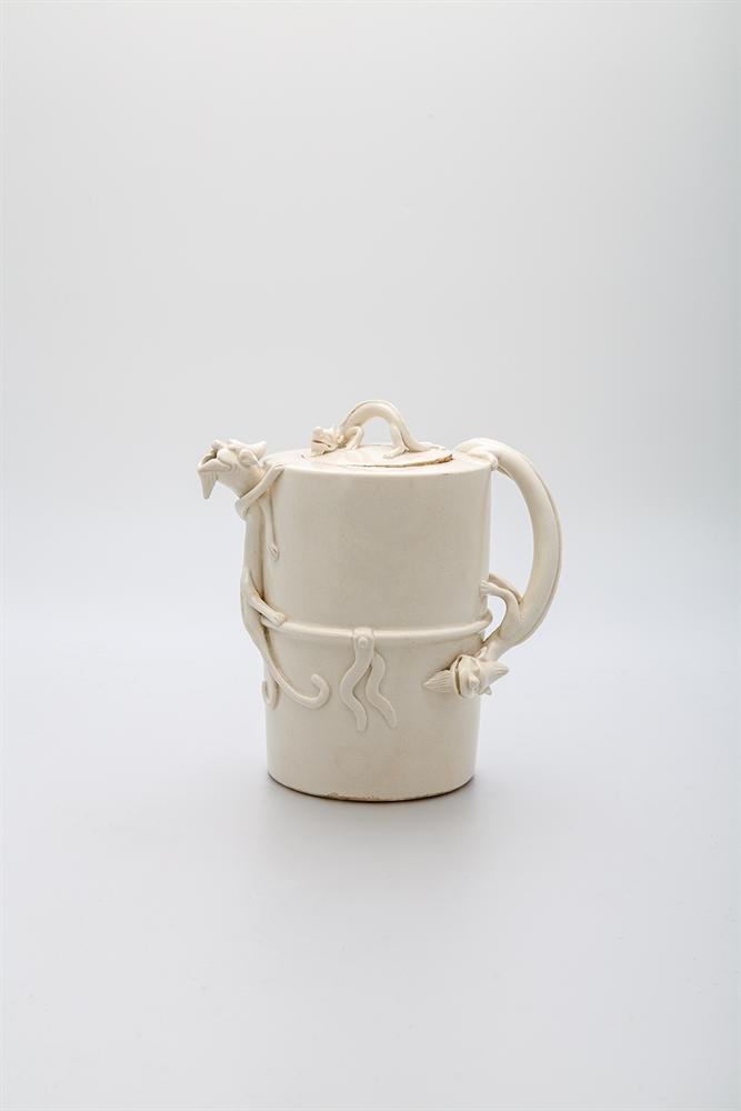 Ewer with lid from Dehua county ( 'blanc de Chine')