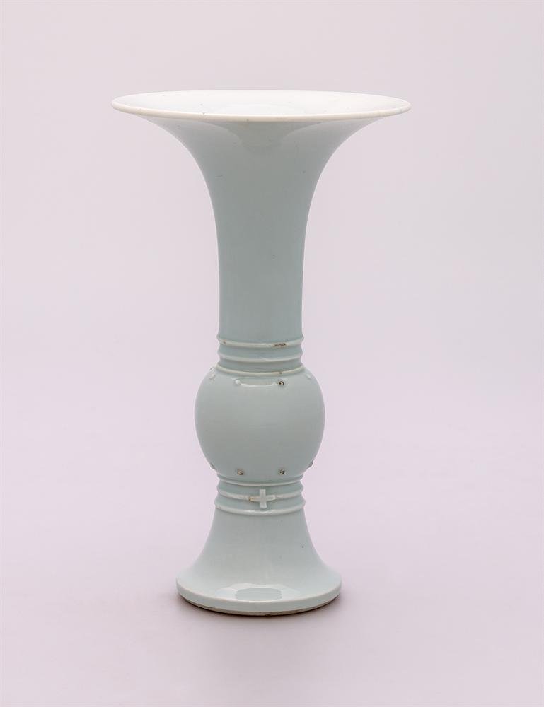 Gu-shaped vase of white-glazed porcelain