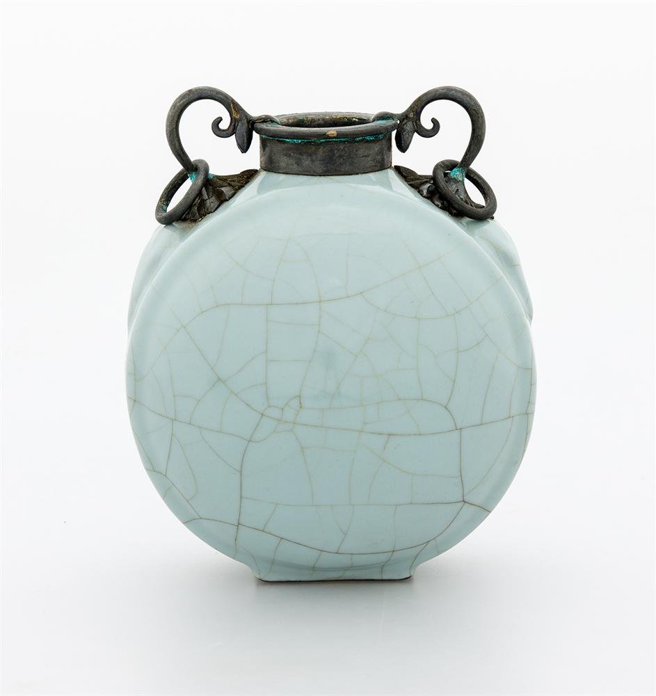 Flask, porcelain with coloured Guan-type glaze