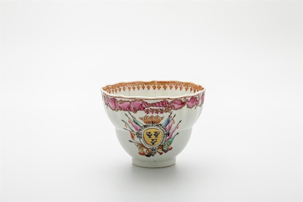 Cup with handle,porcelain with famille rose decoration