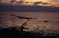 Πανοραμική άποψη των εκβολών του ποταμού Καλαμά το σούρουπο